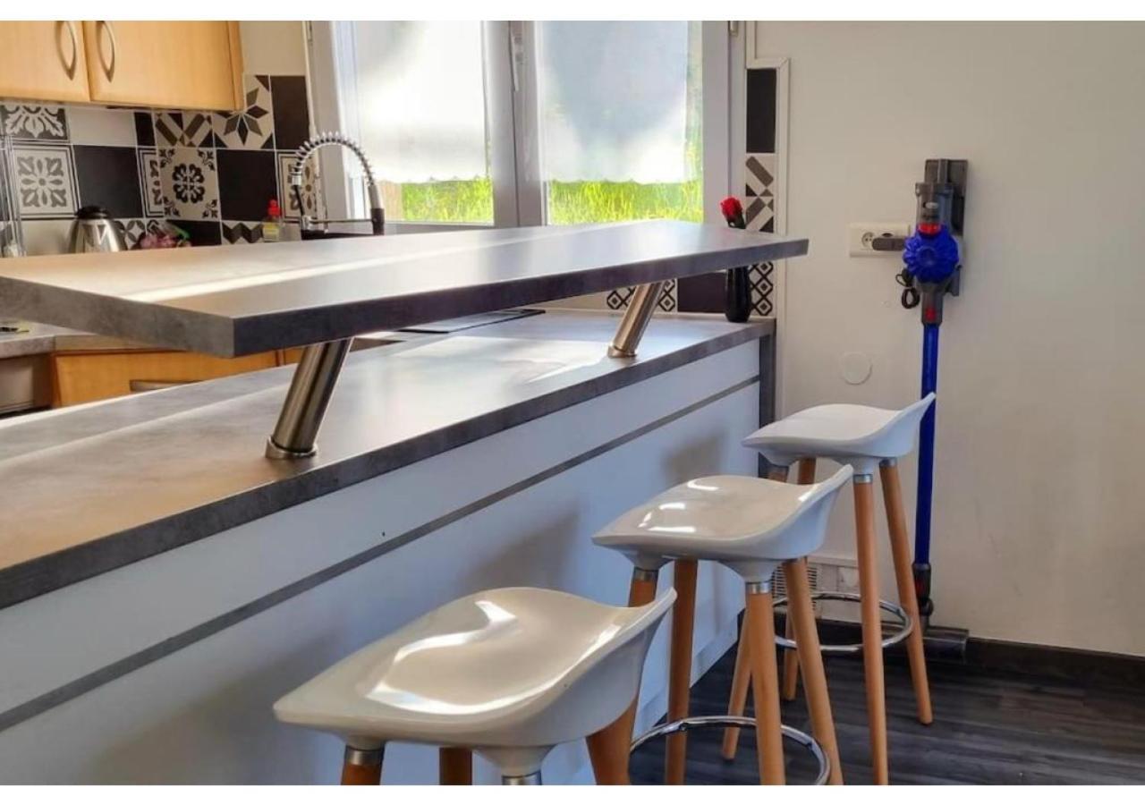 Superbe Appartement Avec Jardin Proche Versailles Saint-Cyr-lʼÉcole Exteriör bild